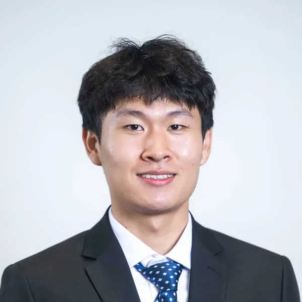 Photo of Yipeng Lu